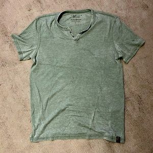 Henley t-shirt - green